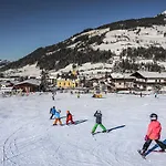 Hirzingerhof 3*