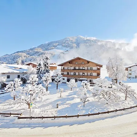 Hirzingerhof ゲストハウス 3*